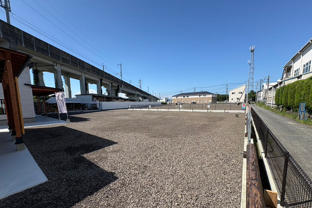 創造空間ウトモク 駐車場